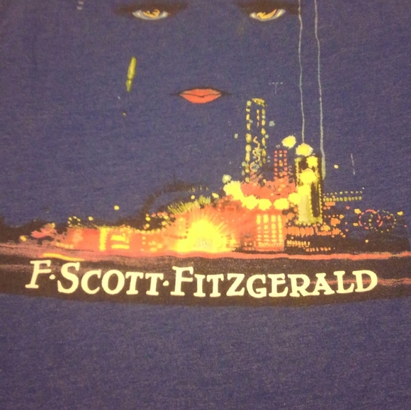 Great Gatsby 📚 Shirt Book F Scott Fitzgerald - Picture 4 of 11
